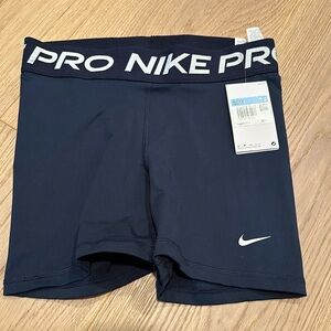 NWT Nike Pro 5” spandex short